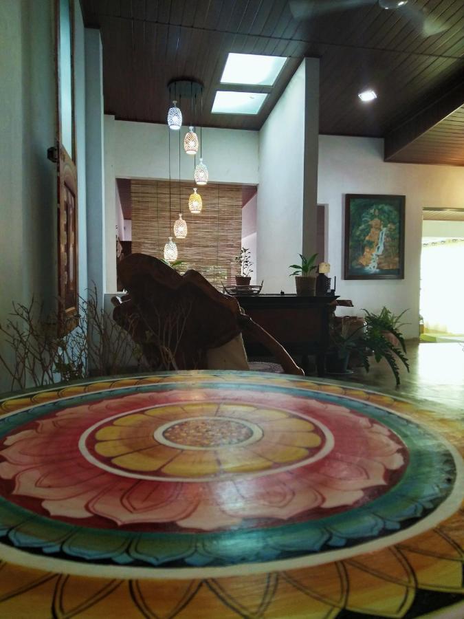 Barefoot Inn Kandy Luaran gambar