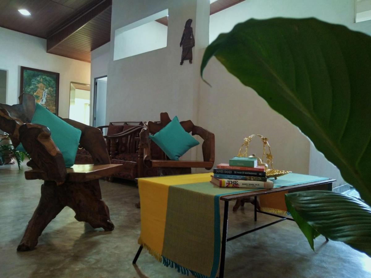 Barefoot Inn Kandy Luaran gambar